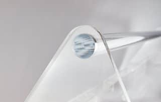 transparenter Werkzeugkoffer aus Acrylglas Seitenansicht